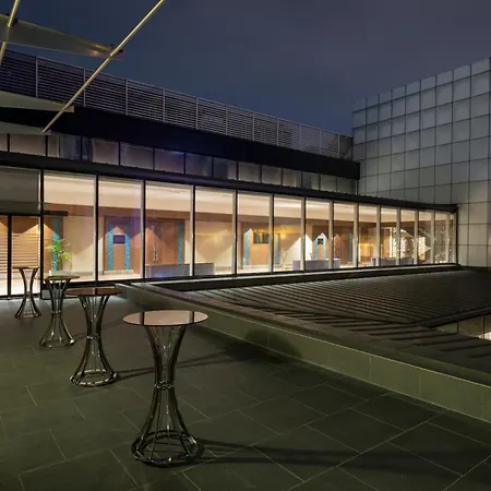 Windsor & Convention Center Ξενοδοχείο 5*