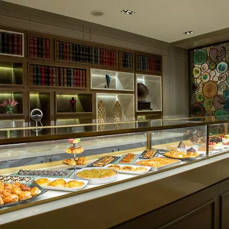 Ξενοδοχείο Windsor & Convention Center 5*