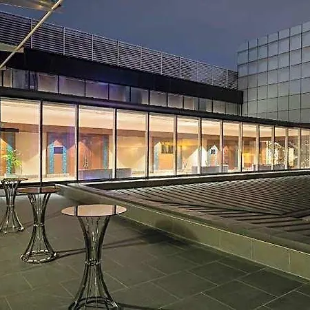 酒店 Windsor & Convention Center