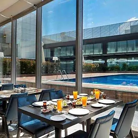 Windsor & Convention Center 酒店