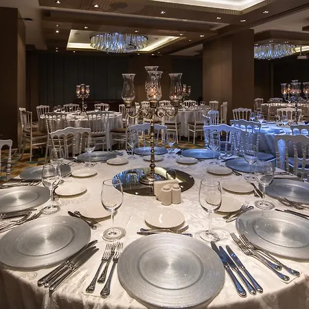 Windsor & Convention Center ホテル イスタンブール