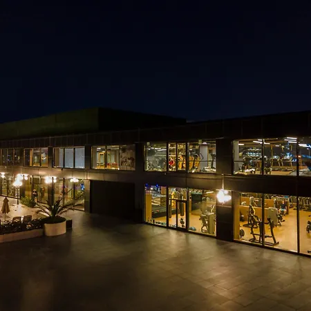 Windsor & Convention Center