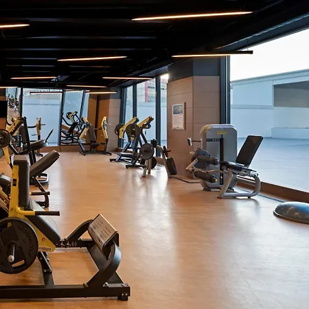 Windsor & Convention Center Hotel