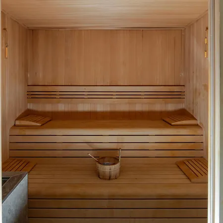 Windsor & Convention Center