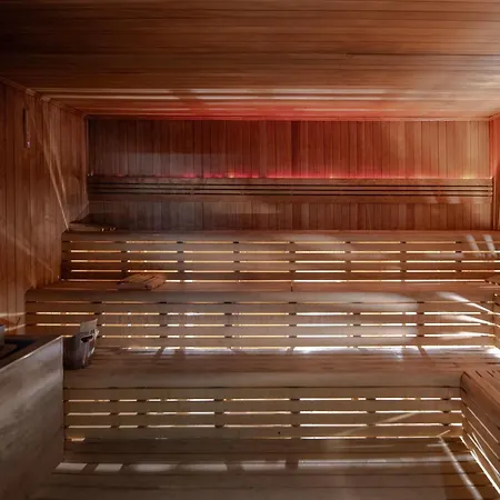 Windsor & Convention Center Hotel