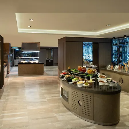 Hotel Windsor & Convention Center