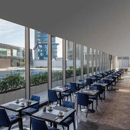 מלון Windsor & Convention Center 5*